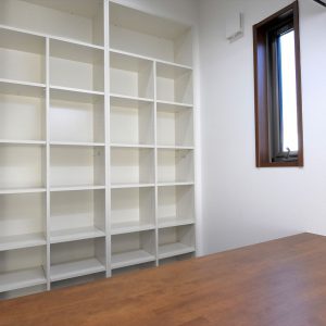 吹き抜けで開放的なリビングが特徴。<br>将来の二世帯を考えた工夫満載のロフト付き二世帯住宅。