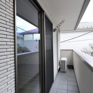 閑静な住宅街で１階は単世帯向け、<br>2～3階はファミリー向けの設備にこだわった賃貸住宅