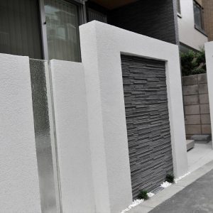 約20坪のお土地に玄関1つ、<br>水回りは2つのコンパクト設計ながらもこだわり満載の二世帯住宅