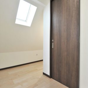 【限りある空間を最大限に活用】こだわりが散りばめられた<br>総タイル張りの3階建て住宅