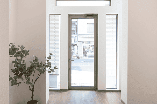 CASE 02:変形地×二世帯。ギャラリーのある「複合多世帯住宅」